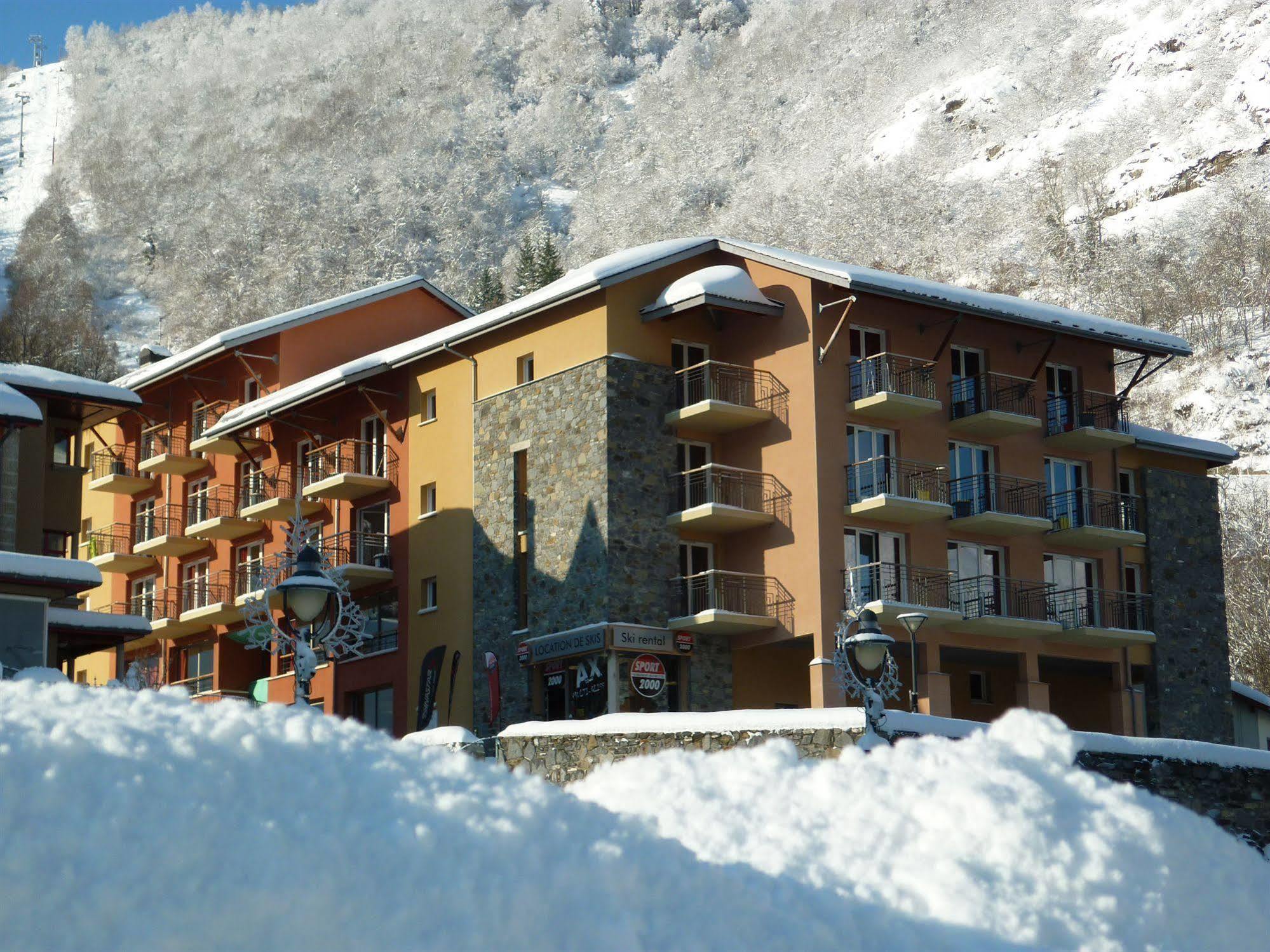Résidence Néméa Les Grands Ax Ax-les-Thermes Esterno foto