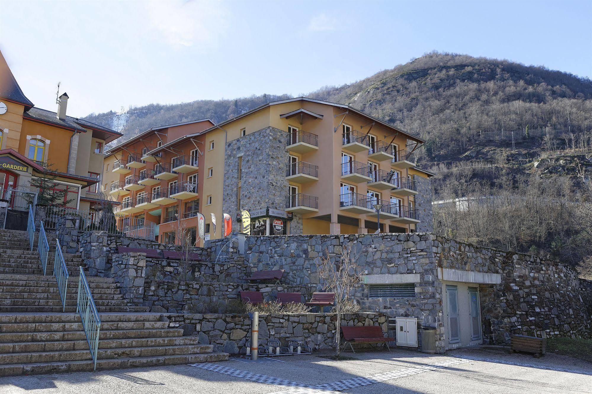 Résidence Néméa Les Grands Ax Ax-les-Thermes Esterno foto