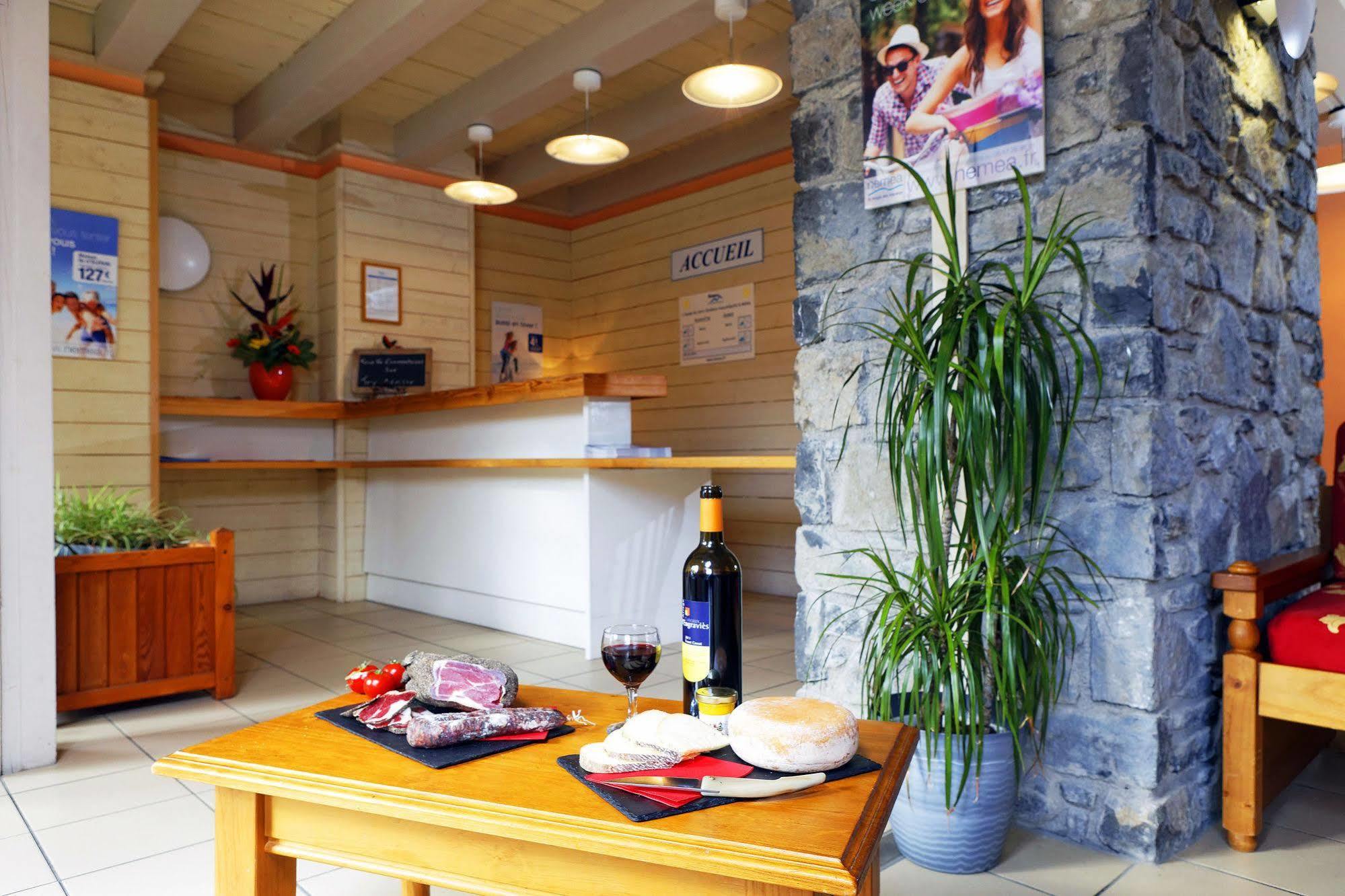 Résidence Néméa Les Grands Ax Ax-les-Thermes Esterno foto